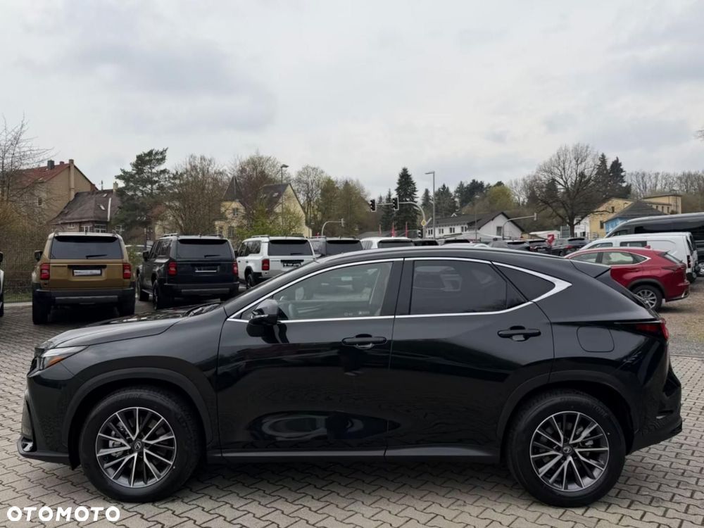 Lexus NX - 3