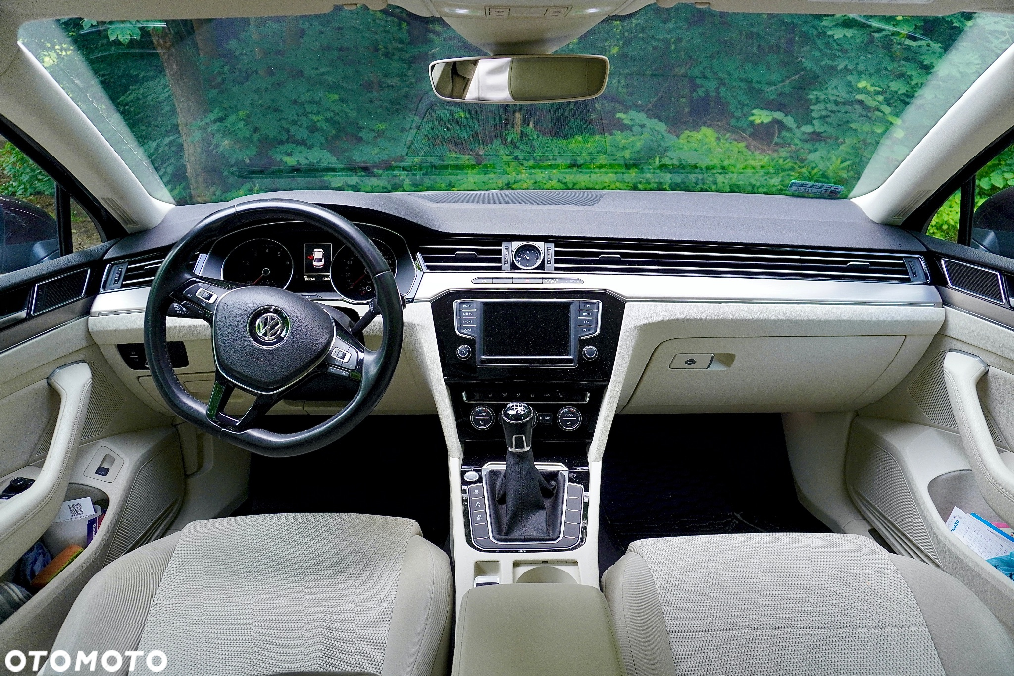 Volkswagen Passat 1.8 TSI BMT Comfortline - 9