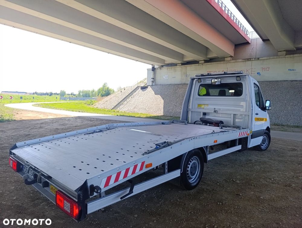 Mercedes-Benz Sprinter - 3