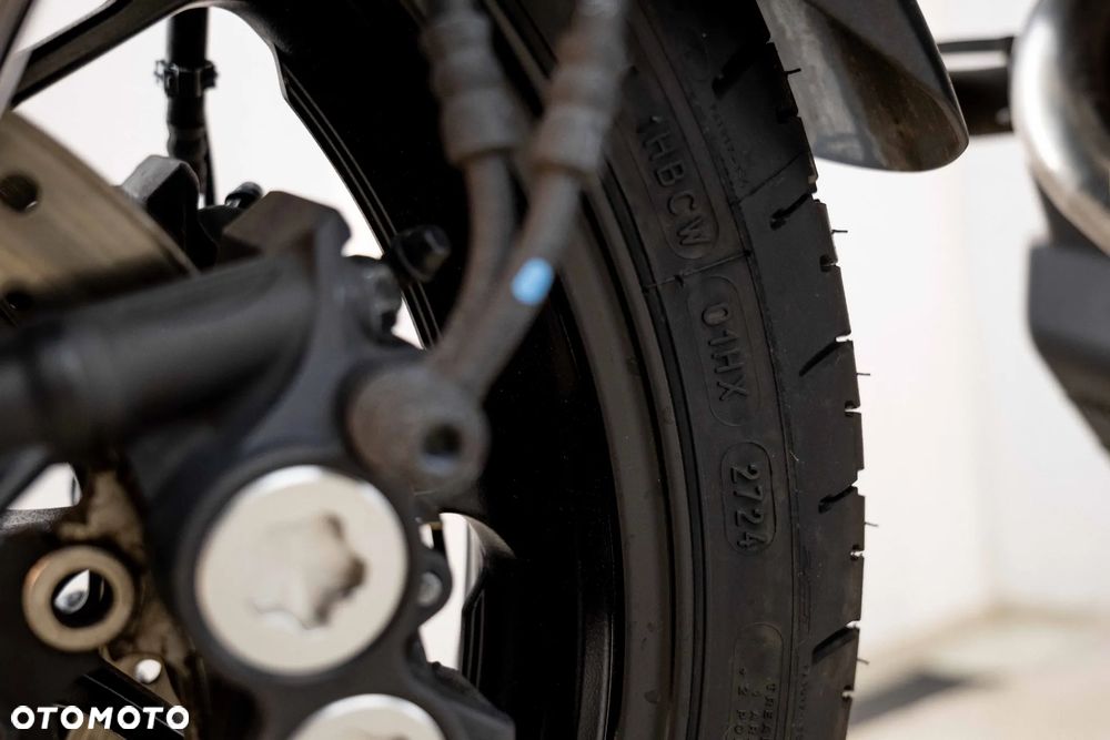 Yamaha MT - 30
