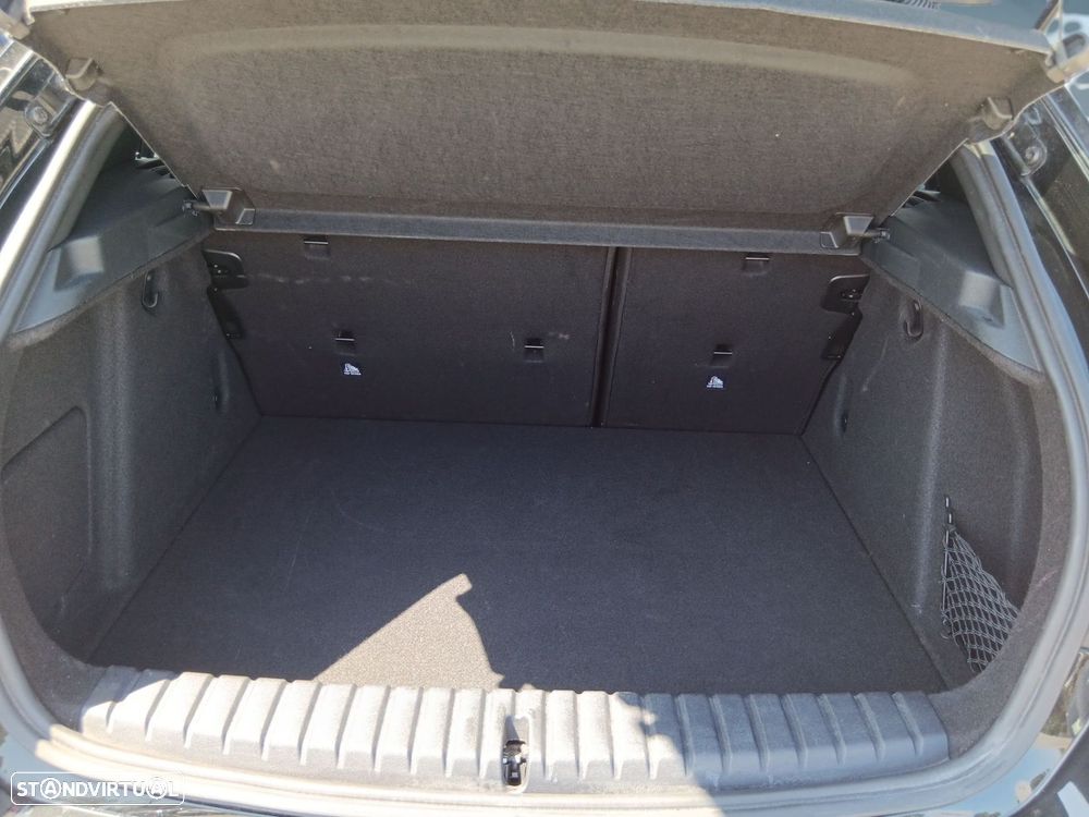 BMW 116 d Pack Desportivo M Auto - 22