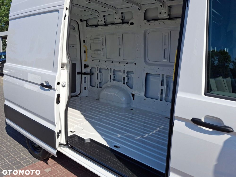 Volkswagen Crafter - 11