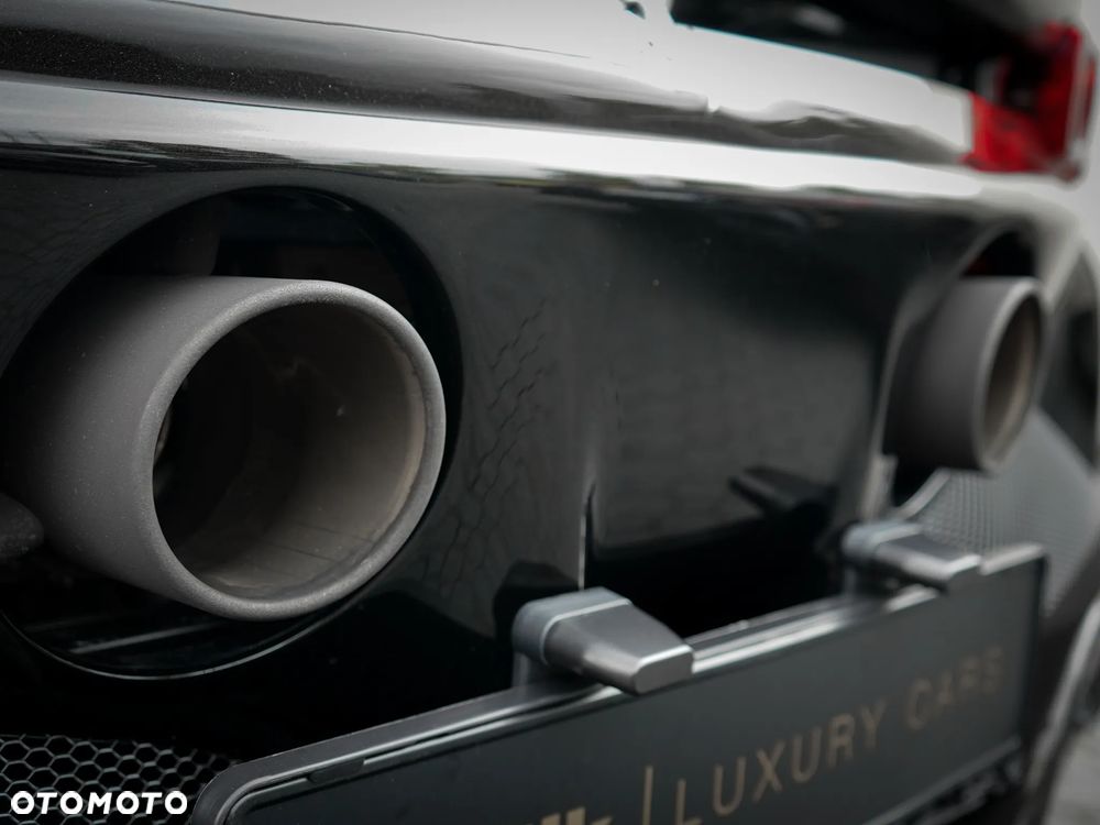 Ferrari SF90 Spider - 16