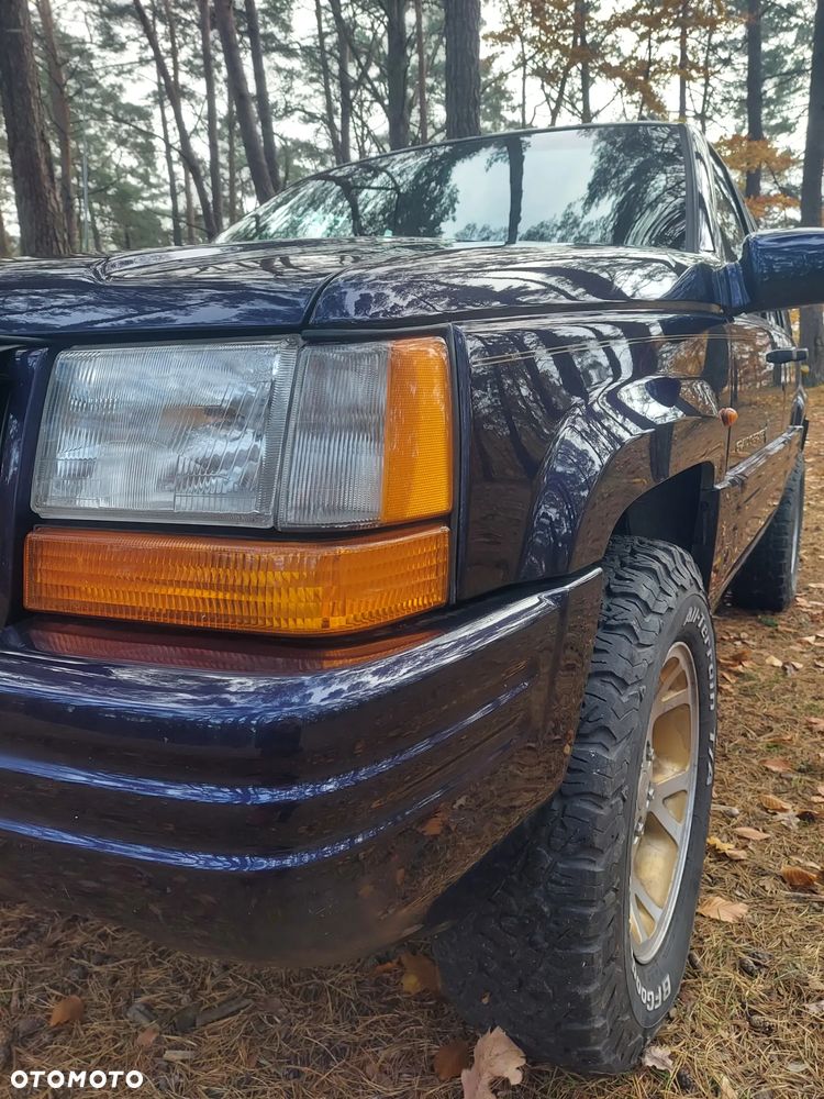 Jeep Grand Cherokee - 11