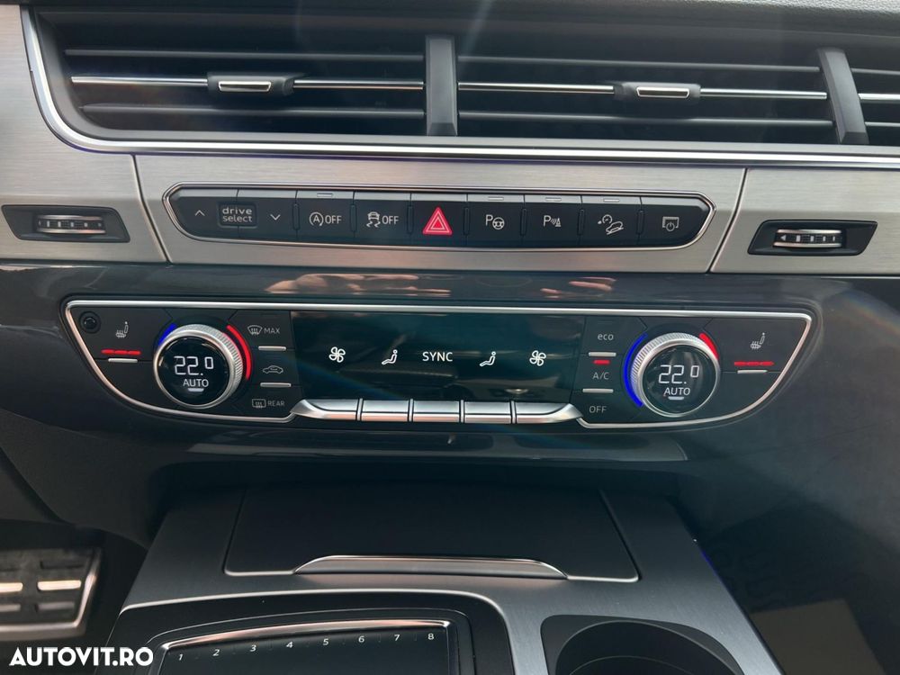 Audi Q7 3.0 50 TDI quattro Tiptronic S Line - 34