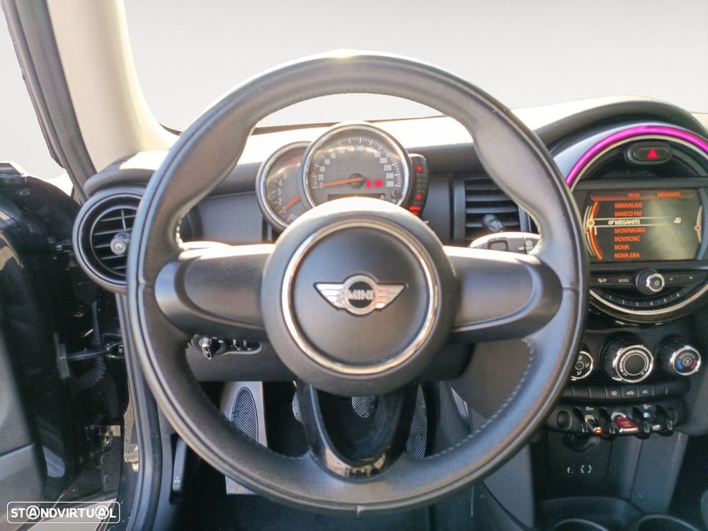 MINI 3 Portas One D - 12