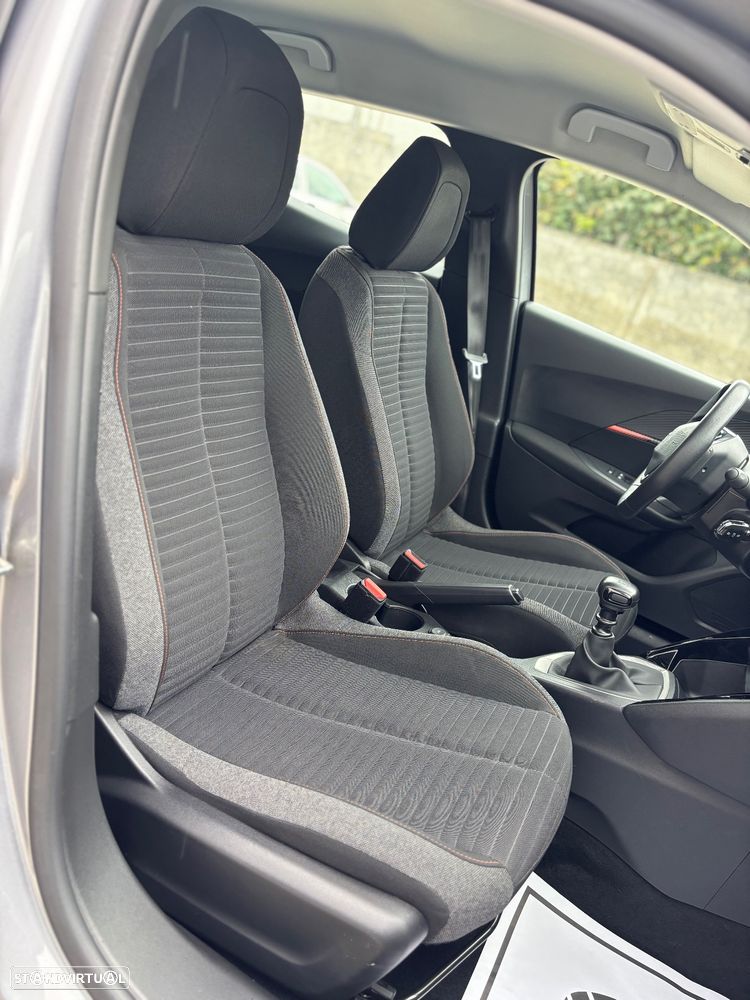 Peugeot 2008 1.2 PureTech Active Pack - 10