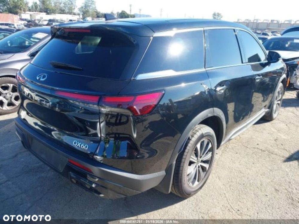 Infiniti QX60 - 3