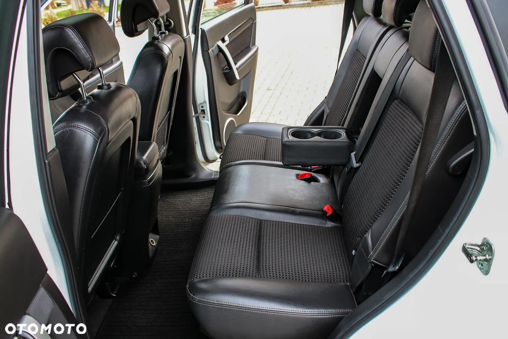 Chevrolet Captiva - 27