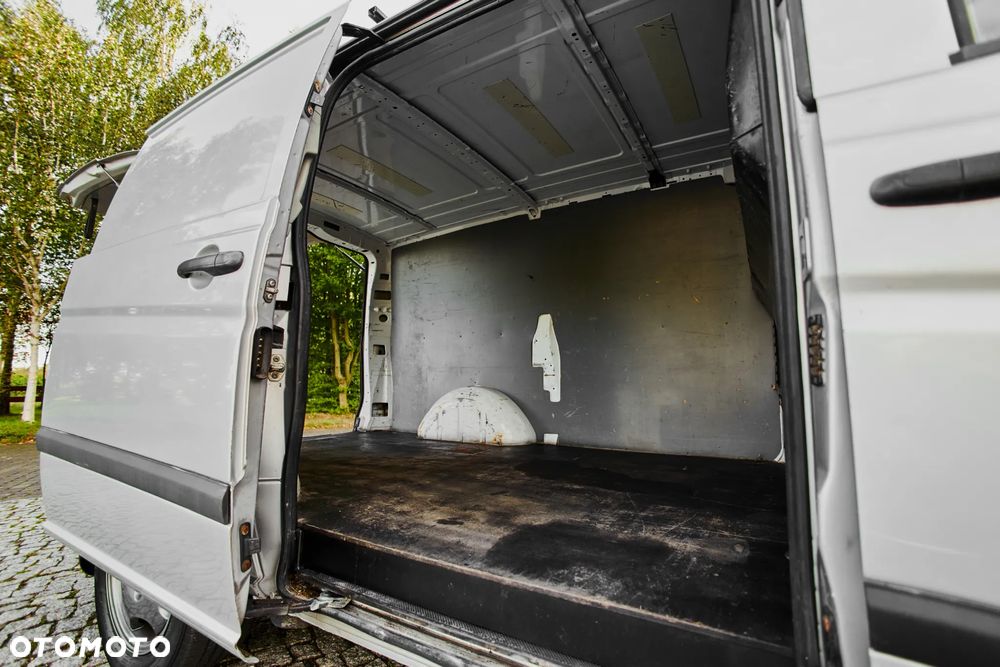 Mercedes-Benz VITO - 21