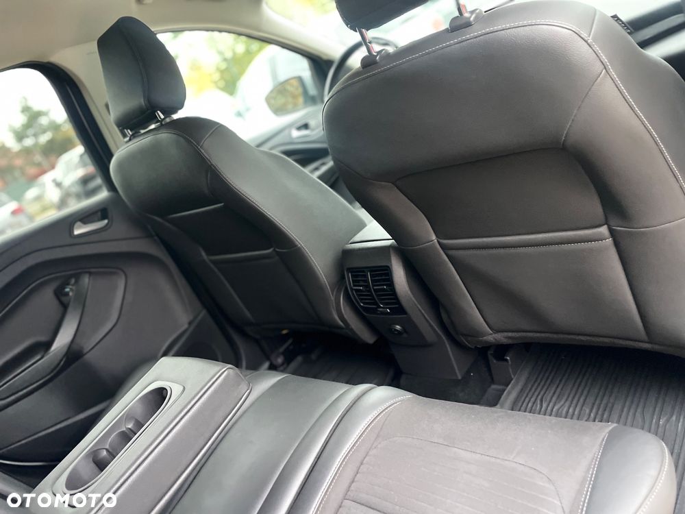 Ford Kuga - 14