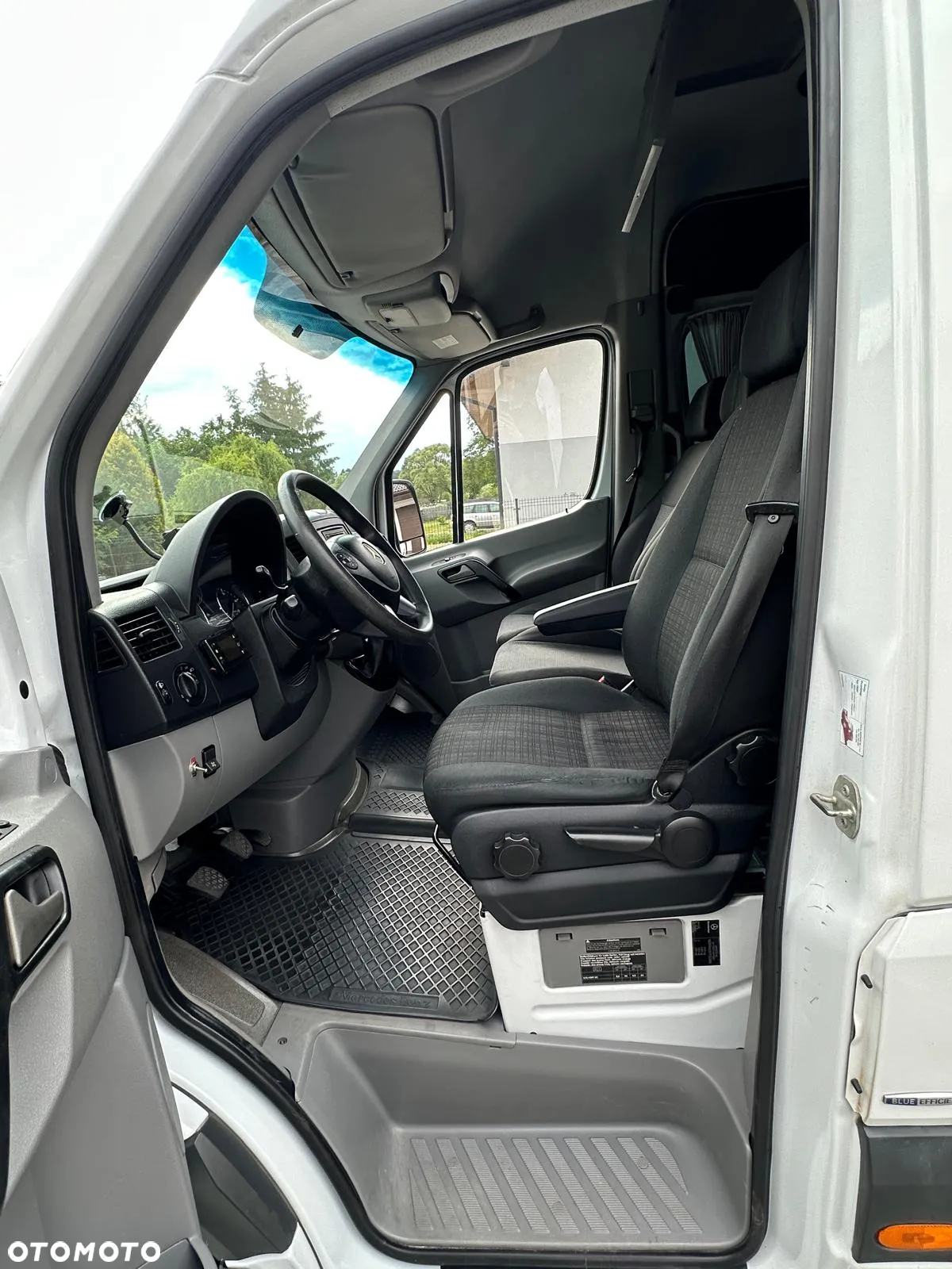Mercedes-Benz Sprinter 319 CDI (BlueTec) 906.235 - 13