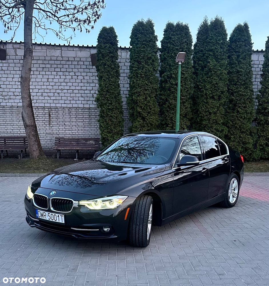 BMW Seria 3 330i Luxury Line sport - 1