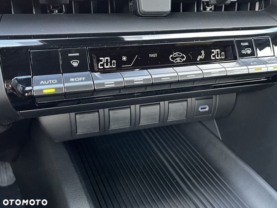 Toyota C-HR - 11