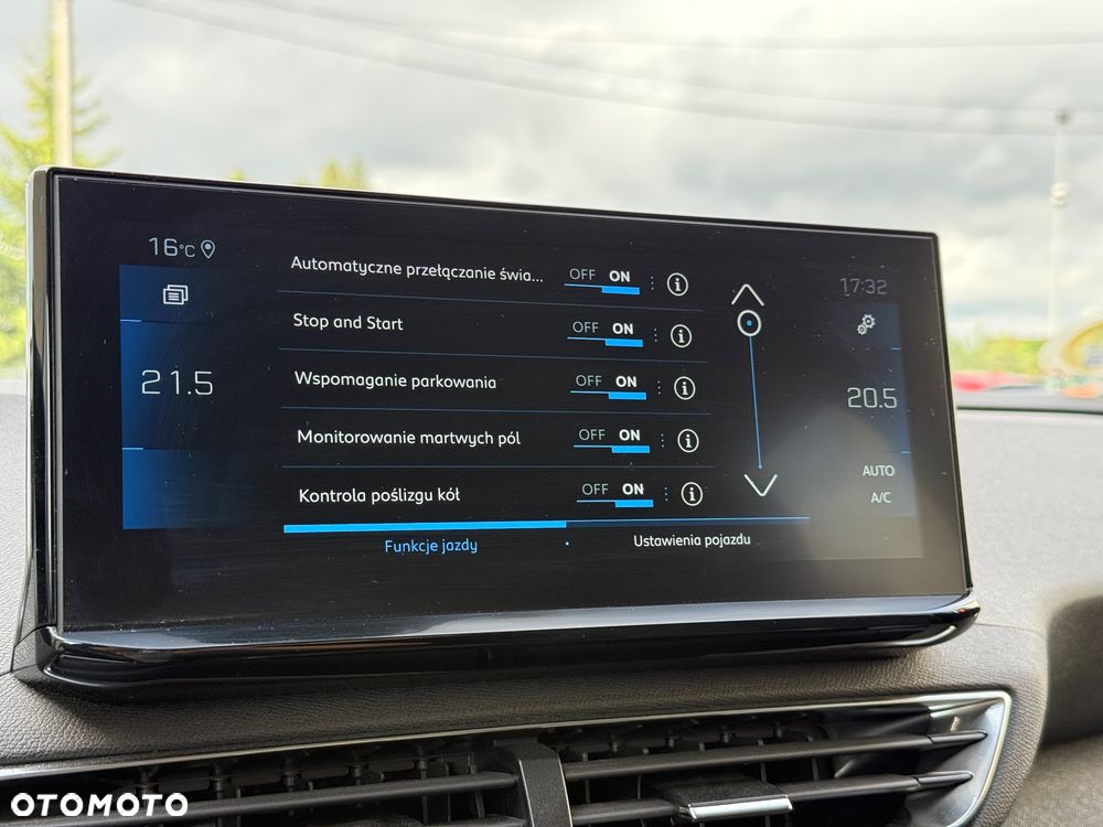 Peugeot 3008 1.5 BlueHDi Allure S&S EAT8 - 16