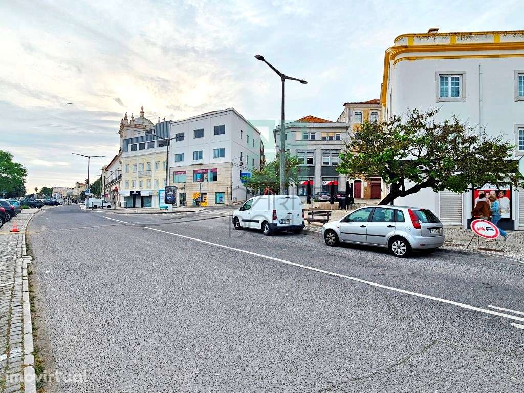 Apartamento T5 duplex, frente marina, na Figueira da Foz - Grande imagem: 5/54