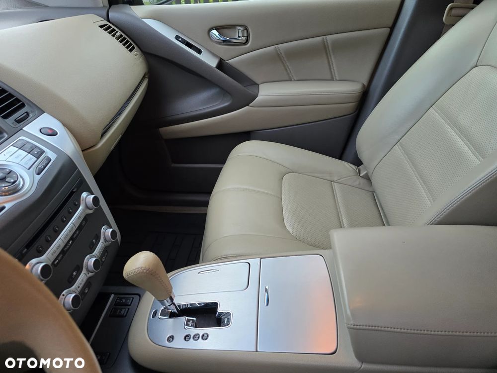 Nissan Murano 2.5 D Premium - 19