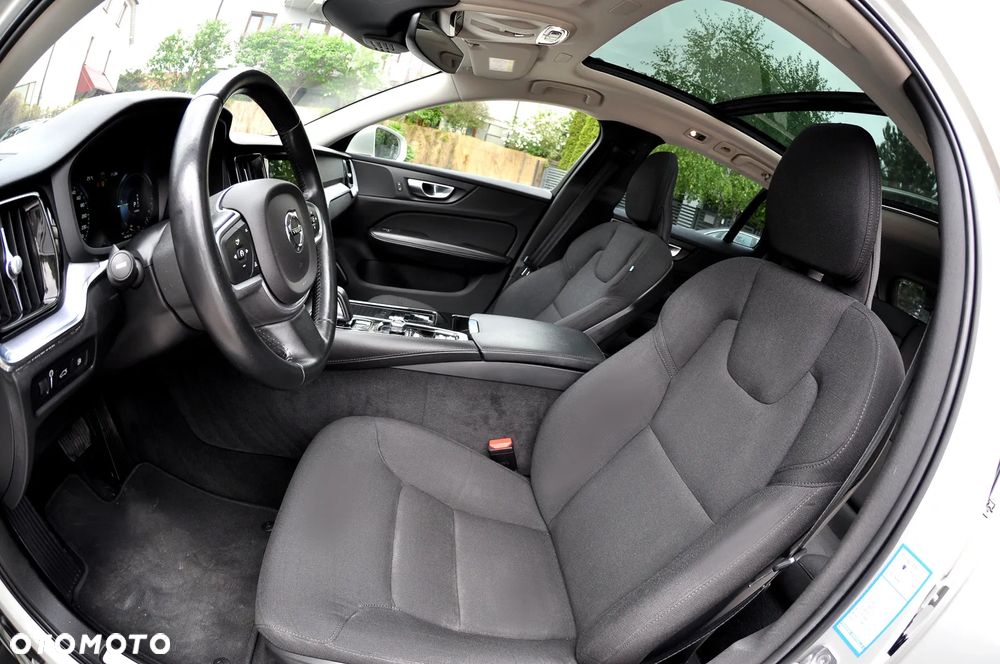 Volvo V60 T6 AWD Recharge Geartronic Inscription - 22