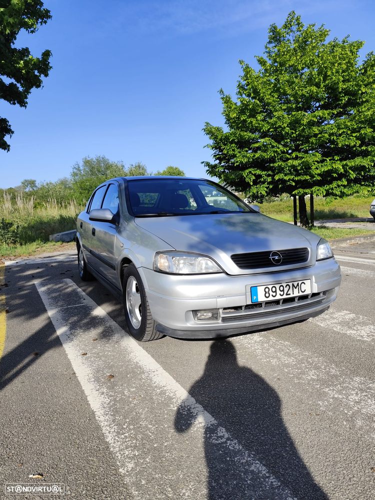 Opel Astra 2.0 Di 100 - 1