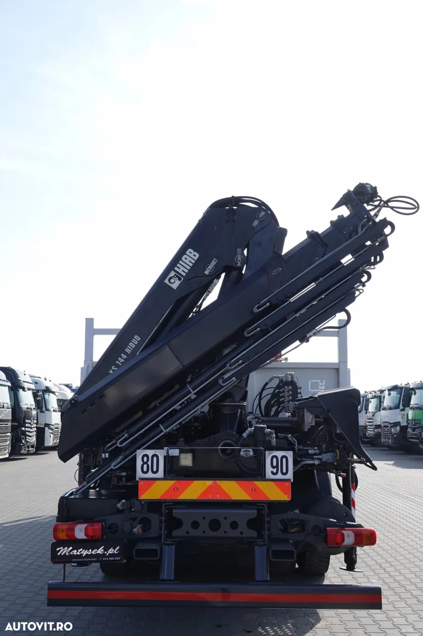 Mercedes-Benz AROCS 2643 / 6x4 / BOX- 6,8 m / + HDS HIAB 144 inaltime: 13 m / EURO 6 / RADIO CONTROL / ROTATOR - 12