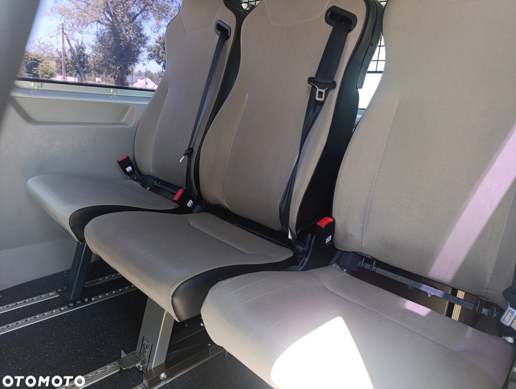 Volkswagen Transporter - 12