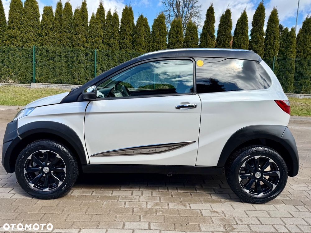 Aixam Crossline - 25