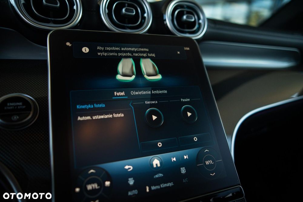 Mercedes-Benz GLC - 12