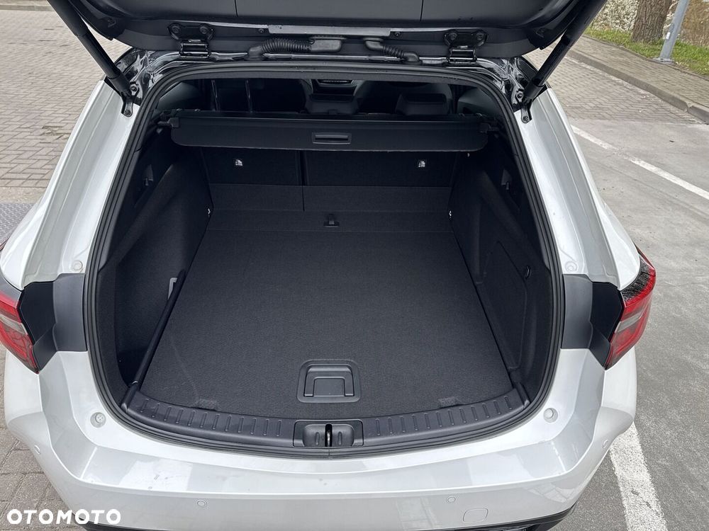 Toyota Corolla 2.0 Hybrid GR Sport - 22