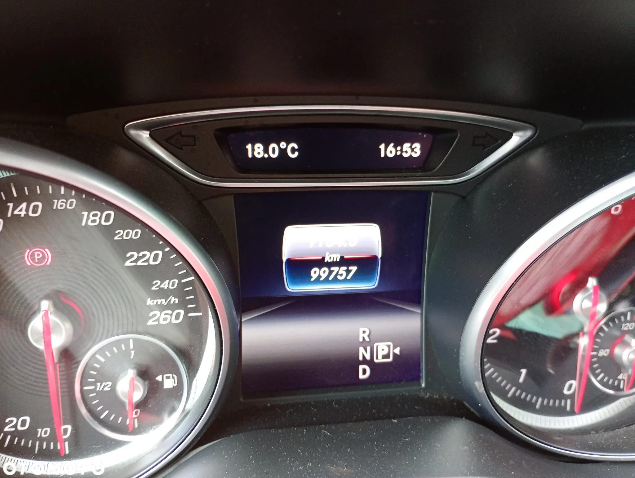 Mercedes-Benz GLA 250 4-Matic - 16
