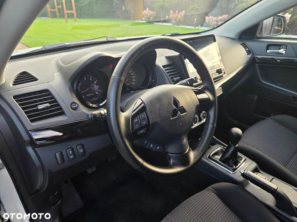 Mitsubishi Lancer - 13