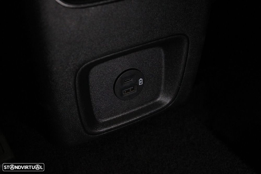 Ford Kuga 1.5 TDCi EcoBlue Titanium Aut. - 31