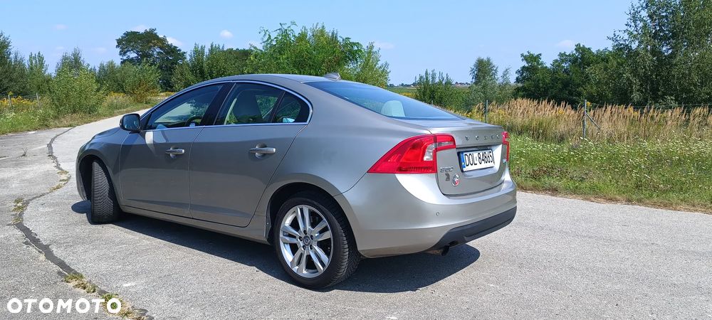 Volvo S60 D3 Momentum - 12