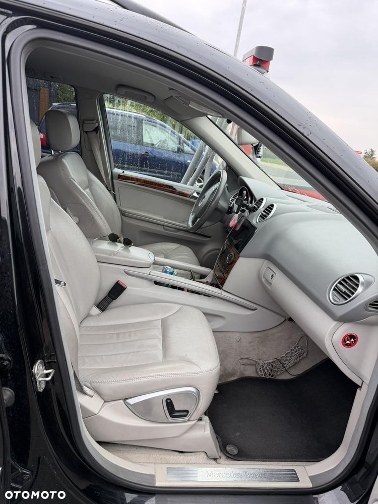 Mercedes-Benz ML - 7