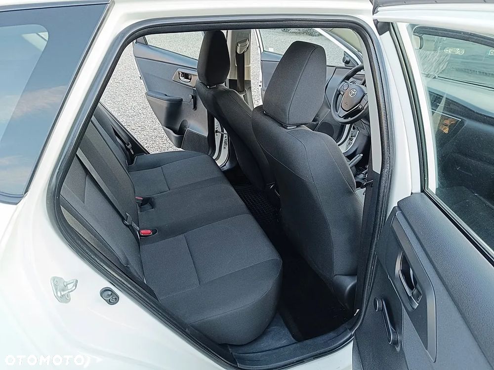 Toyota Auris 1.33 VVT-i Active - 13