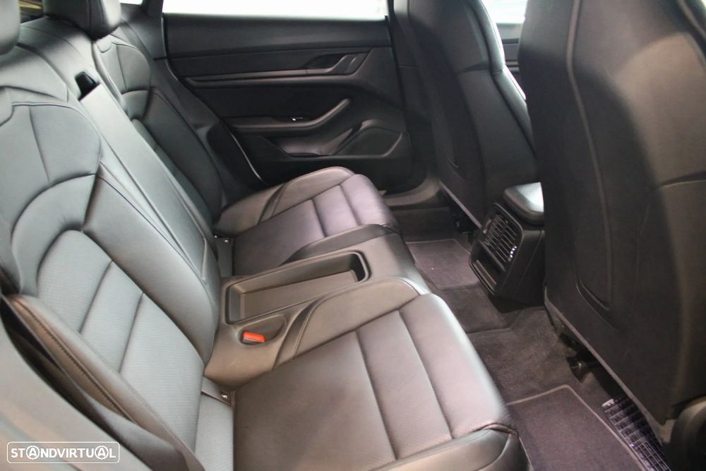 Porsche Taycan 4S - 15