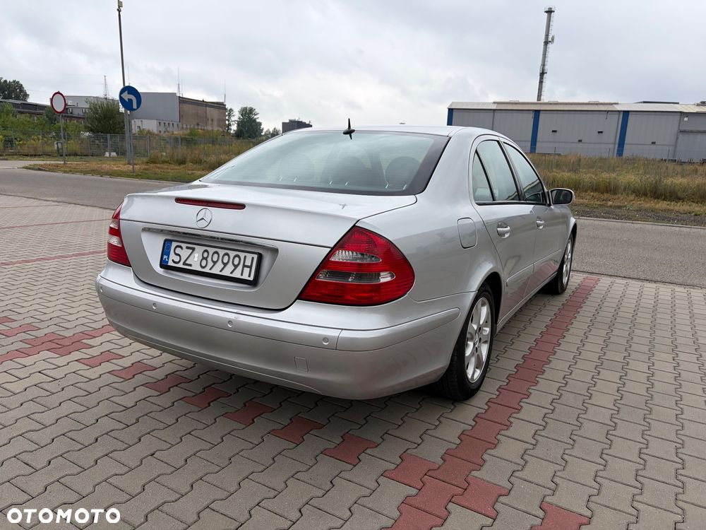 Mercedes-Benz Klasa E 200 CDI Classic - 22