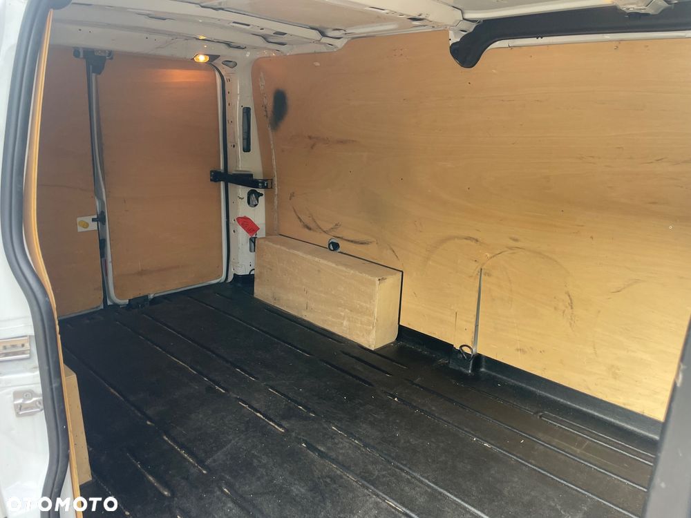Ford Transit Custom - 21