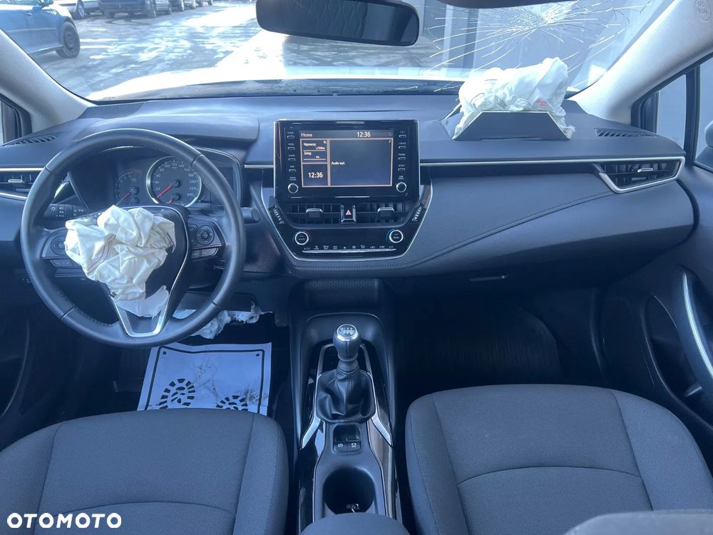 Toyota Corolla 1.6 Comfort - 12