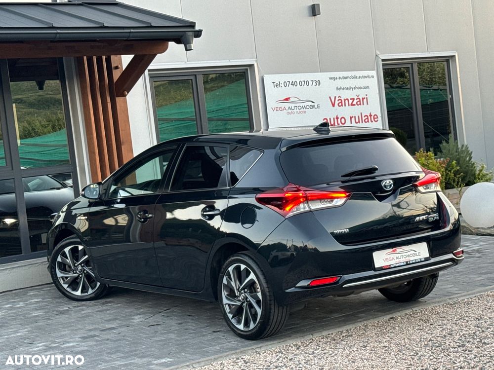 Toyota Auris 1.8 L VVT-i Hybrid Sol - 4