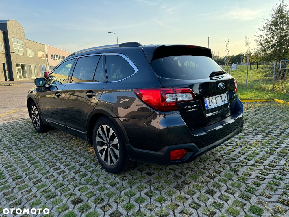 Subaru Outback 2.5i Exclusive - 5