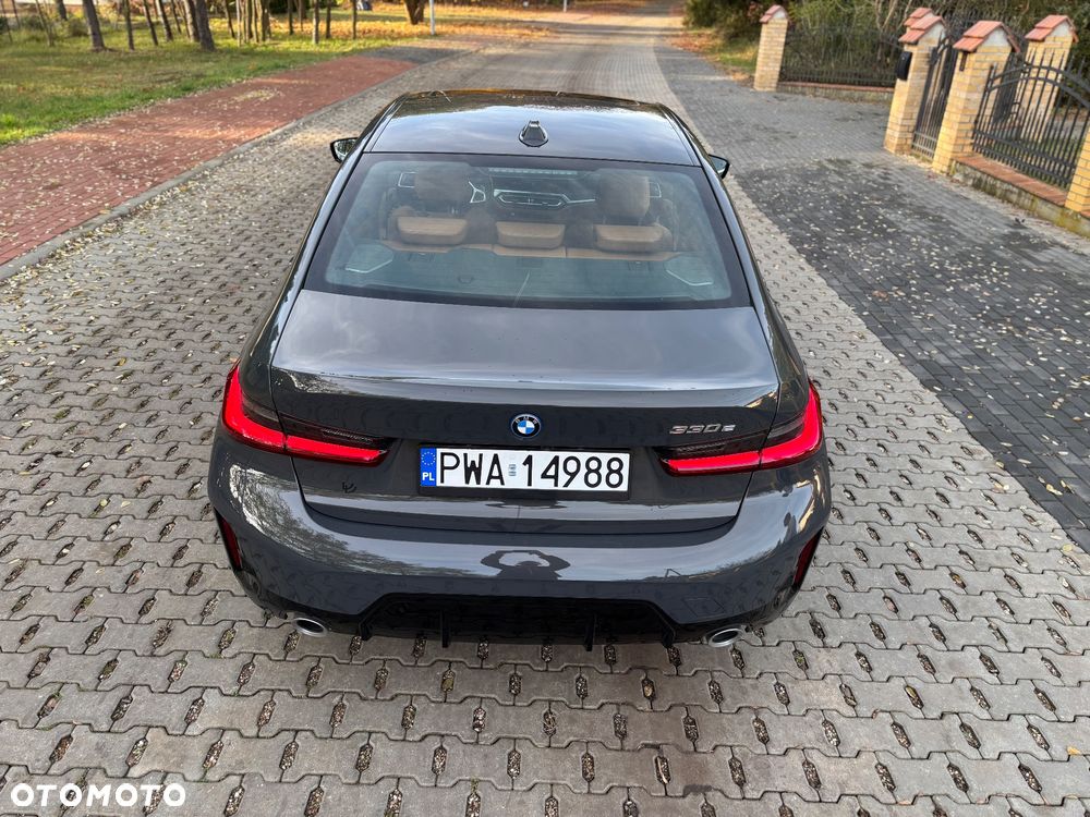 BMW Seria 3 330e PHEV M Sport sport - 12