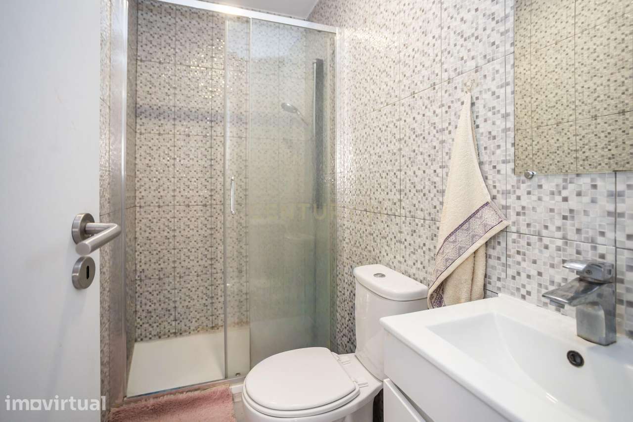 Espaço Comercial com Potencial para Habitação - Grande imagem: 3/19
