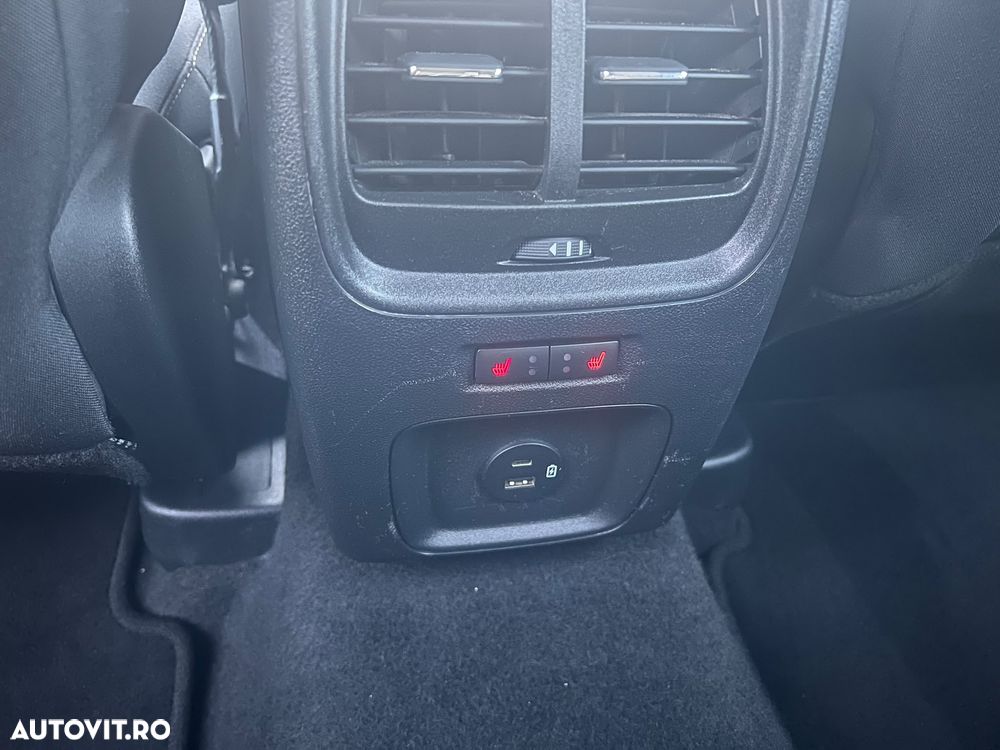 Ford Kuga 1.5 EcoBlue Aut. TITANIUM - 11