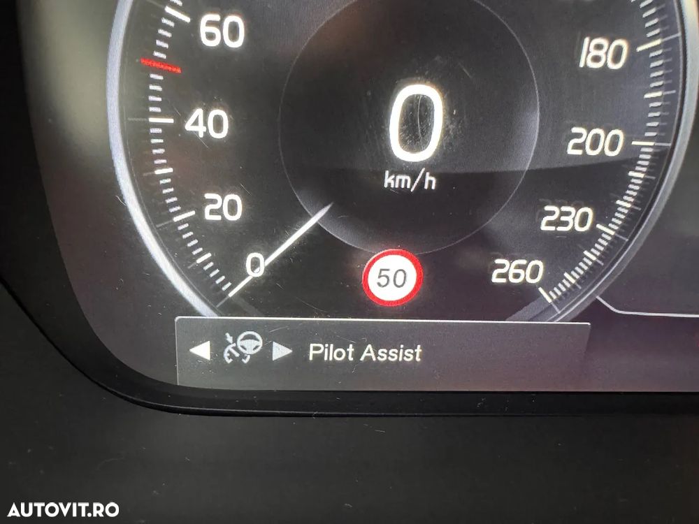 Volvo XC 90 B5 MHEV AWD 7 locuri R-Design - 19