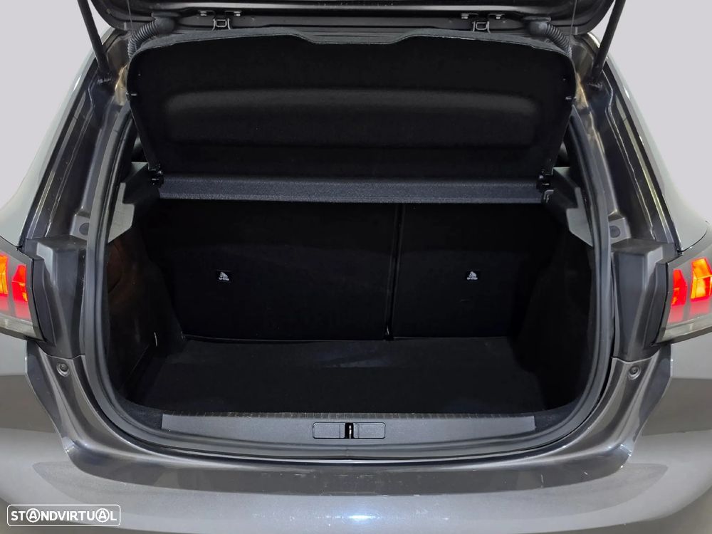 Peugeot 208 - 16