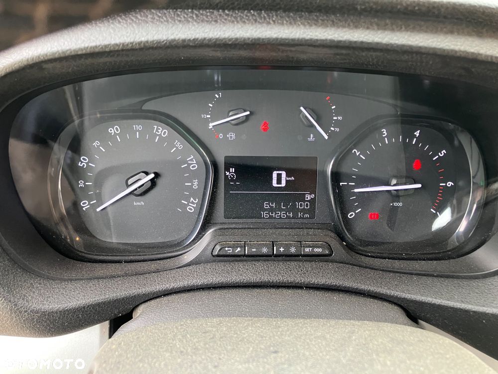 Opel Vivaro C - 5