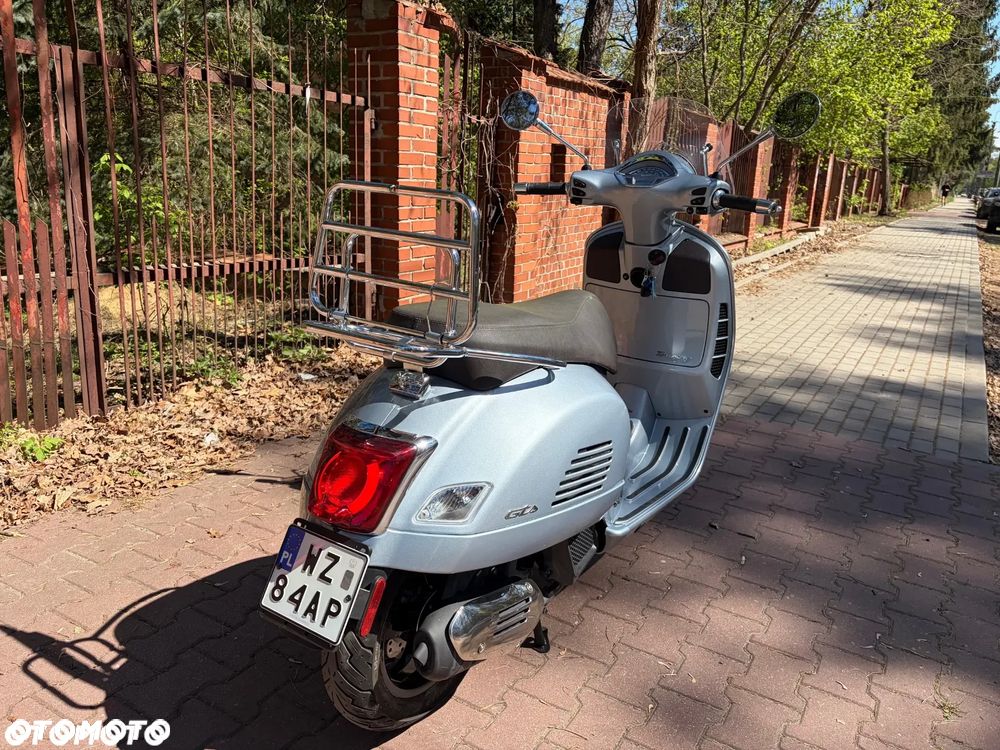 Vespa GTS - 16