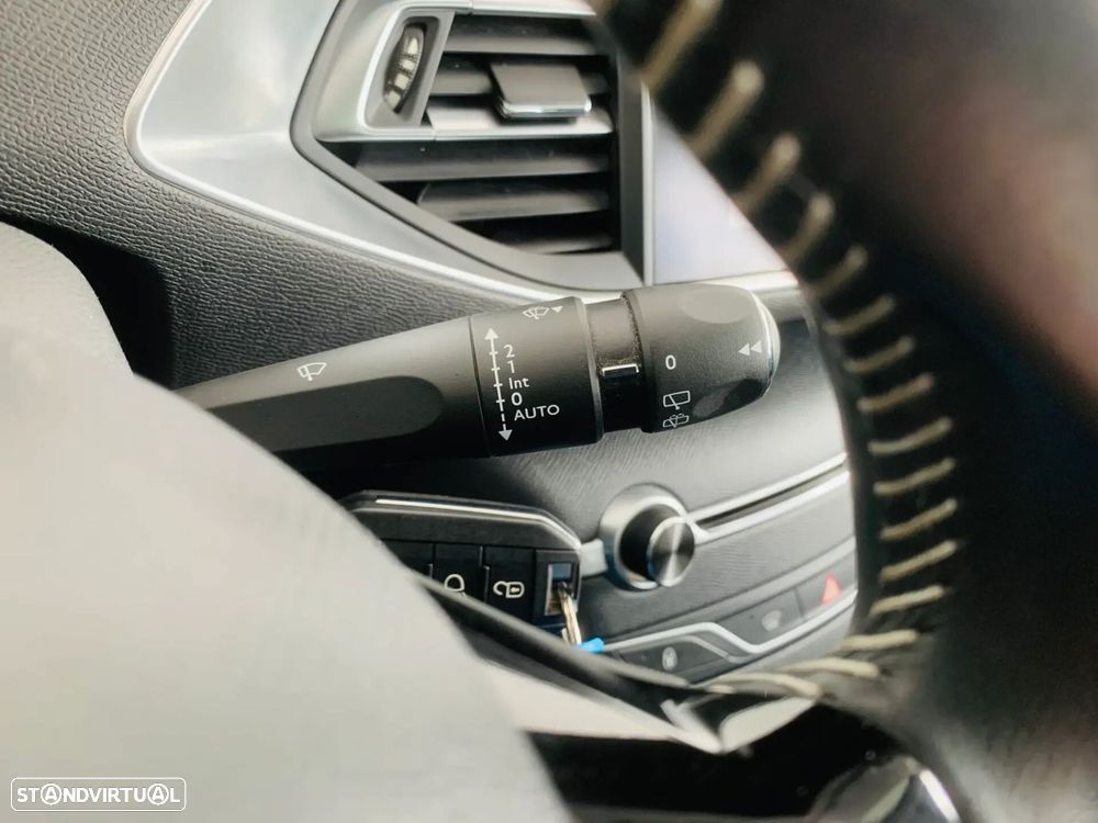 Peugeot 308 SW - 17