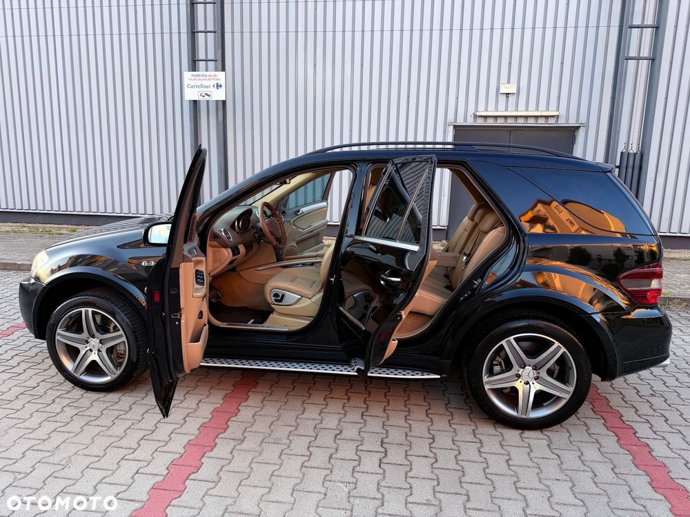 Mercedes-Benz ML 63 AMG 4Matic 7G-TRONIC - 7