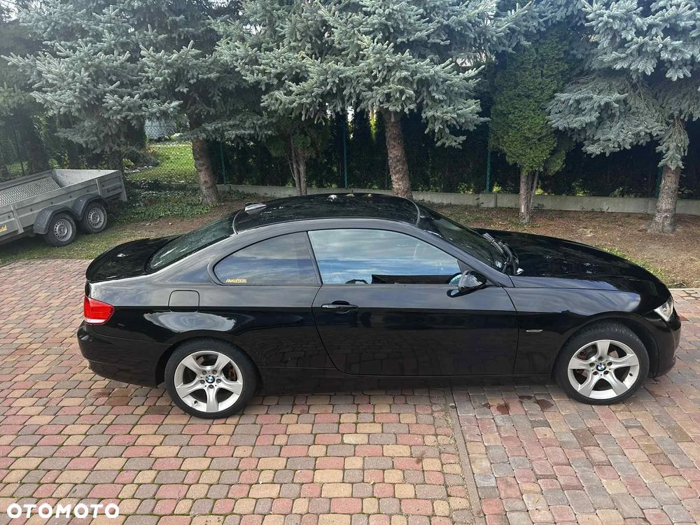 BMW Seria 3 320i - 8